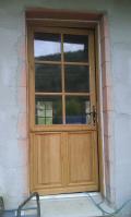 porte entrée traditionnelle isolante